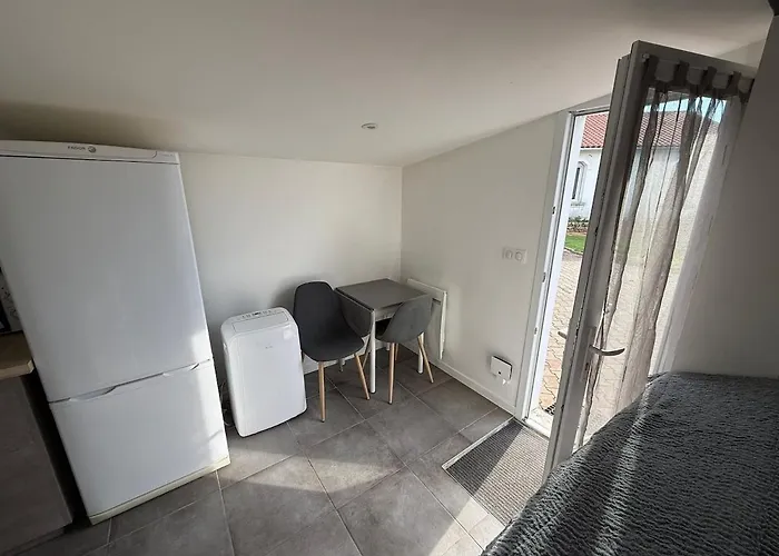 Domaine De La Robinerie Apartment